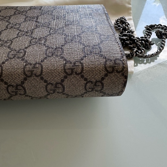 GUCCI Dionysus
Wallet On Chain, Beige, GG Canvas - Picture 6 of 7